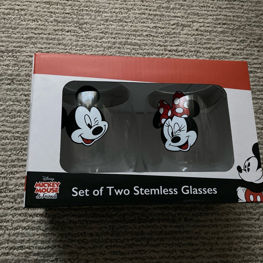 Minnie and Mickey Disney two pack of glasses